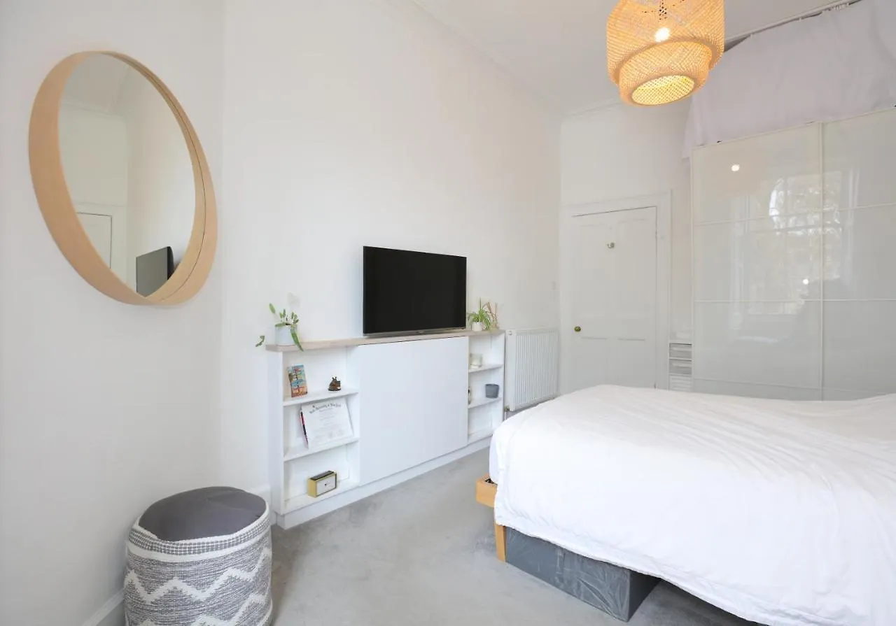 The East London Street Residence Edinburgh 0*,