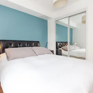 Apartment Annandale Street Quiet Central Family With Parking, Edinburgh